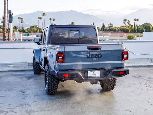 New 2026 Jeep Gladiator Sport AWD/4WD image 7