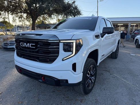 Used 2023 GMC Sierra 1500 AT4 w/ Technology Package image 2