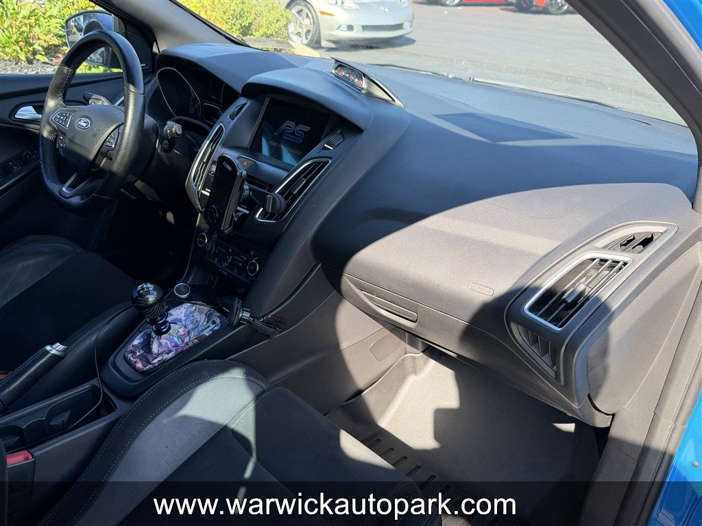 Used 2017 Ford Focus RS AWD/4WD image 19