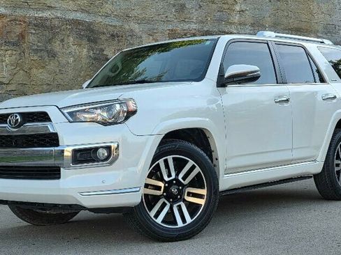 Used 2016 Toyota 4Runner Limited AWD/4WD image 4