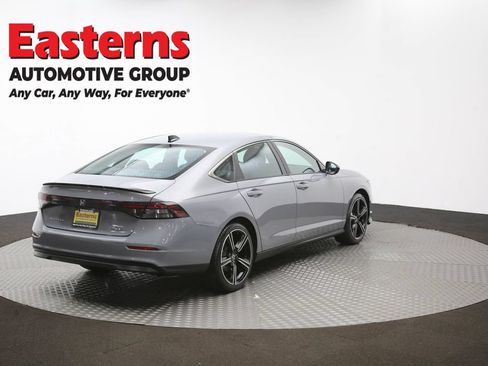 Used 2025 Honda Accord Sport image 41