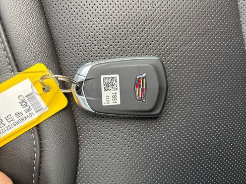 Used 2025 Cadillac XT5 Premium Luxury image 30