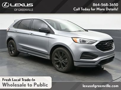 Used 2022 Ford Edge SE w/ Black Appearance Package