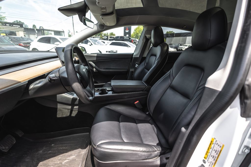 Used 2021 Tesla Model Y Long Range AWD/4WD image 14
