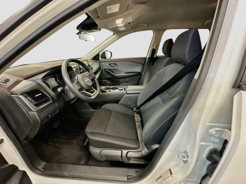 Used 2023 Nissan Rogue S AWD/4WD image 13
