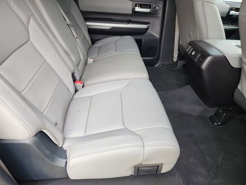 Used 2016 Toyota Tundra Limited w/ Limited Premium Package image 32