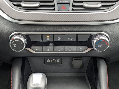 Used 2025 Nissan Altima 2.5 SR image 23