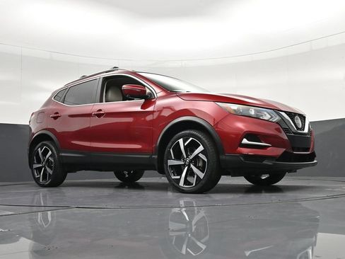 Used 2021 Nissan Rogue Sport SL FWD image 34