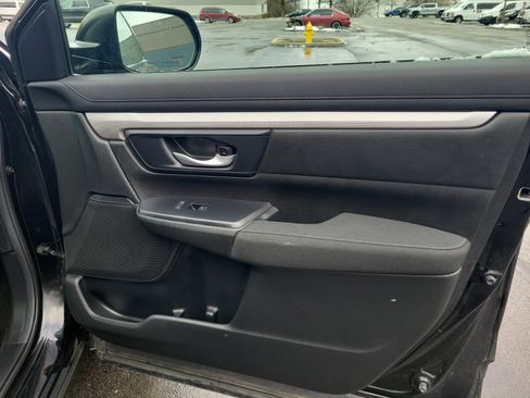 Used 2018 Honda CR-V LX image 29