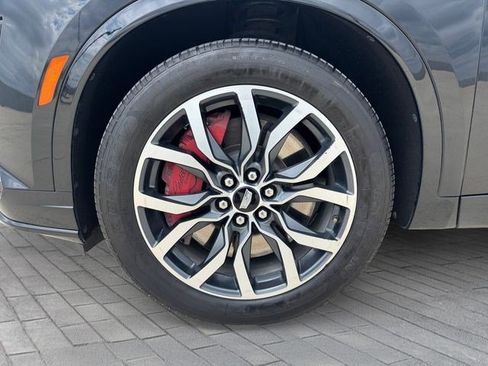 Used 2024 Cadillac XT6 Sport image 6