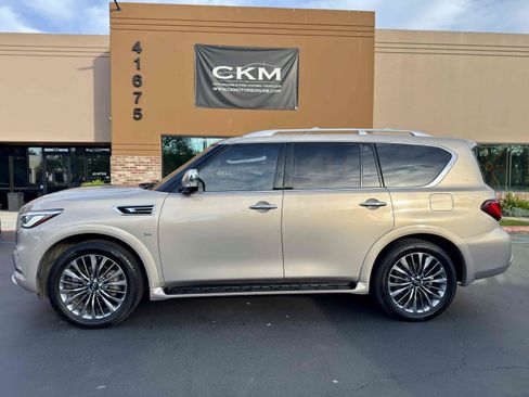 Used 2019 INFINITI QX80 Luxe w/ 22" Wheel Package AWD/4WD image 5