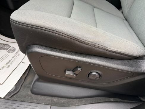 Used 2022 RAM 1500 Big Horn image 15