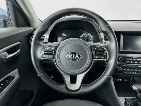 Used 2018 Kia Niro LX FWD image 11