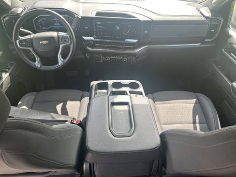 Used 2025 Chevrolet Silverado 1500 LT image 22