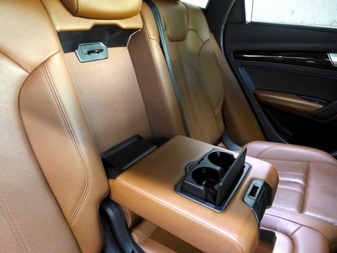 Used 2019 Audi Q5 2.0T Premium Plus w/ Premium Plus Package image 56