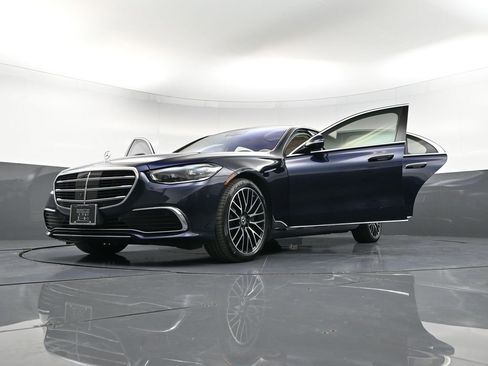 Used 2022 Mercedes-Benz S 500 4MATIC image 41