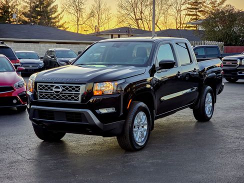 Used 2023 Nissan Frontier SV w/ SV Convenience Package image 10