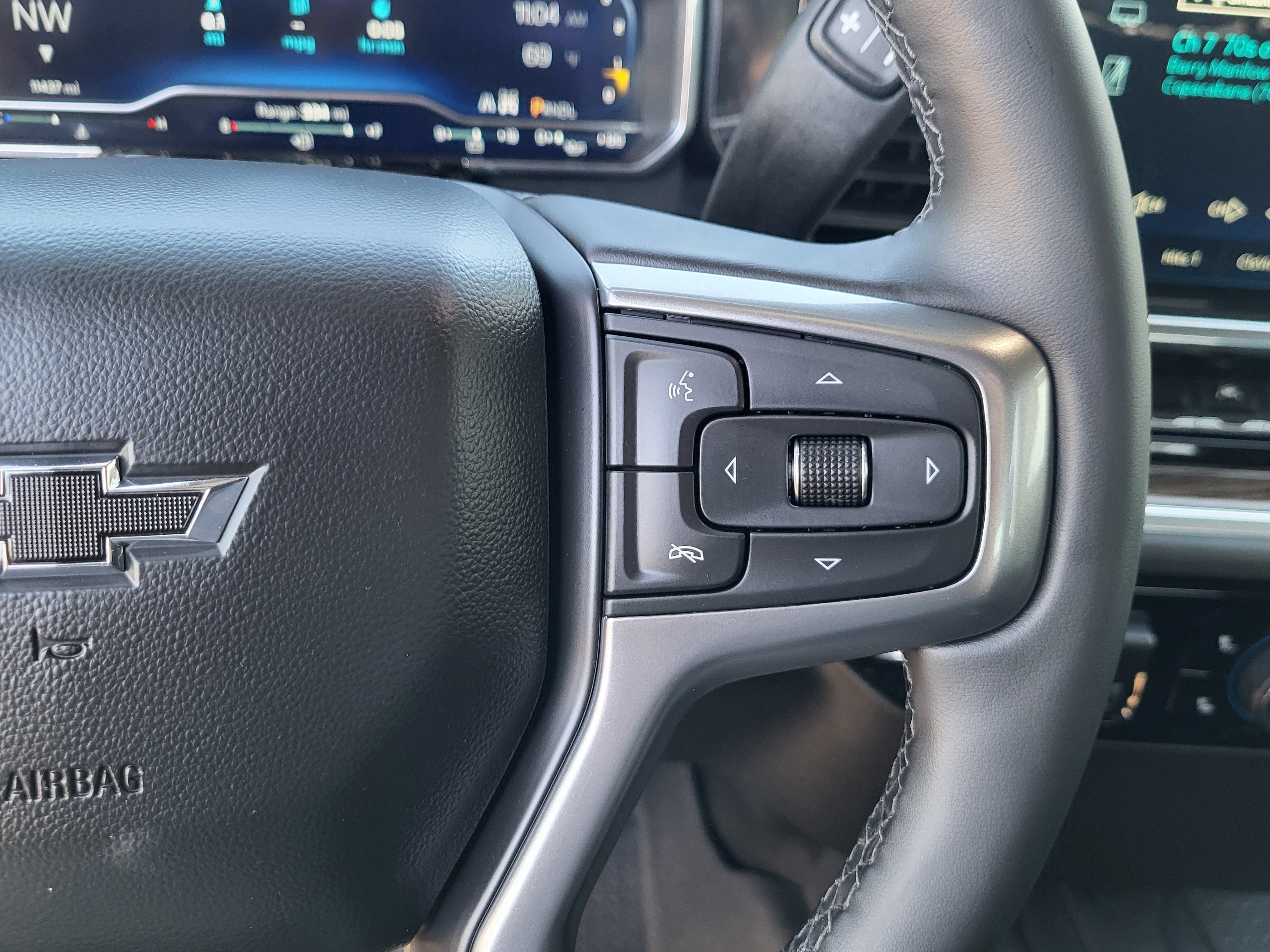Used 2025 Chevrolet Silverado 1500 RST w/ Rally Edition AWD/4WD image 28