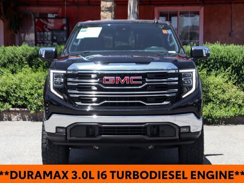 Used 2023 GMC Sierra 1500 SLT w/ SLT Premium Package AWD/4WD image 3