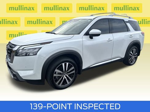Used 2025 Nissan Pathfinder Platinum w/ Cargo Package image 15