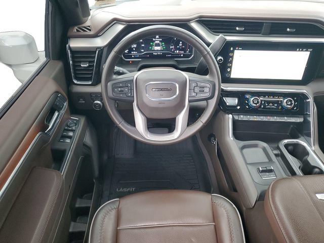Used 2025 GMC Sierra 3500 Denali AWD/4WD image 28