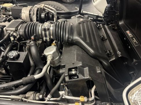 Used 1994 Chevrolet Corvette Convertible RWD image 27