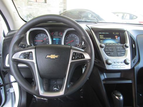 Used 2016 Chevrolet Equinox LT FWD image 15