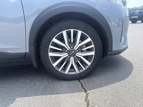 Certified 2023 Nissan Kicks SV FWD image 14