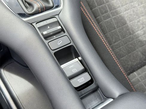 Used 2023 Honda HR-V Sport image 37