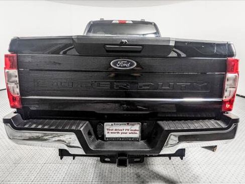 Used 2022 Ford F250 XL w/ Power Equipment Group image 6