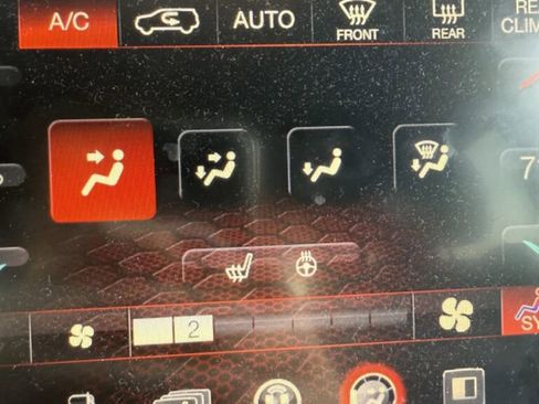 Used 2016 Dodge Durango Limited image 8