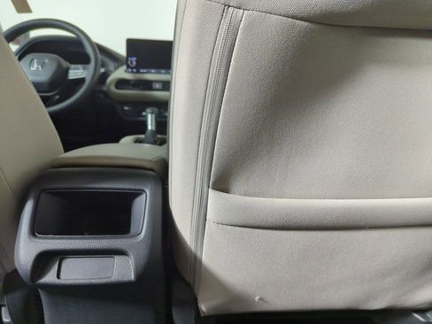 Used 2025 Honda HR-V LX image 31