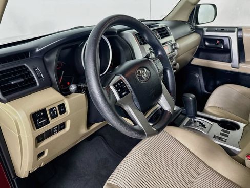 Used 2013 Toyota 4Runner SR5 w/ Convenience Pkg AWD/4WD image 10