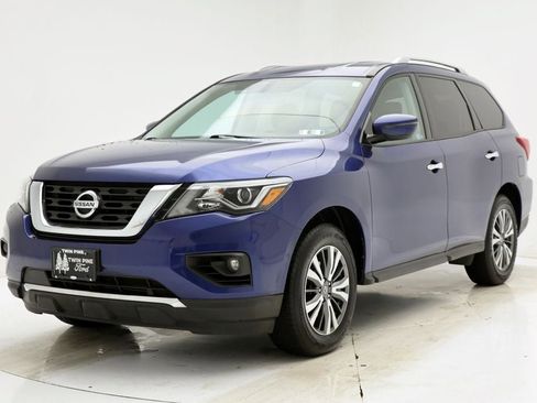 Used 2020 Nissan Pathfinder SV image 5