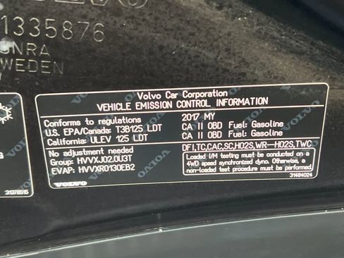 Used 2017 Volvo XC60 T6 R-Design w/ Climate Package image 30