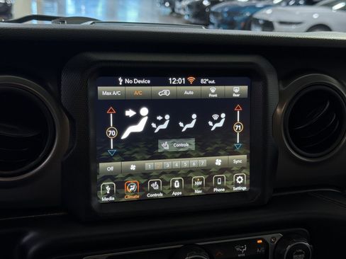 Used 2023 Jeep Wrangler Unlimited w/ Cold Weather Group AWD/4WD image 21