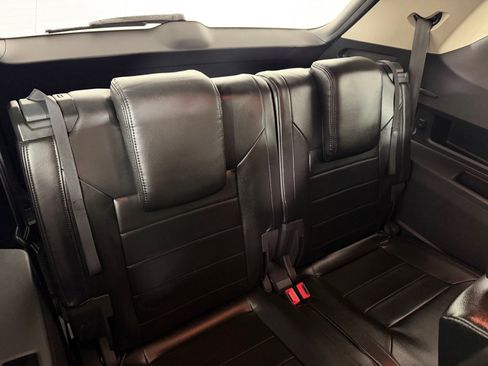 Used 2018 Volkswagen Atlas Launch Edition FWD image 21