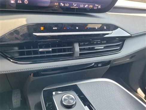 New 2025 Buick Enclave Preferred w/ Super Cruise Package image 23