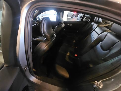 Used 2020 Volvo S60 T6 Momentum w/ Protection Package AWD/4WD image 13