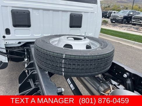 New 2026 RAM 5500 Tradesman AWD/4WD image 15