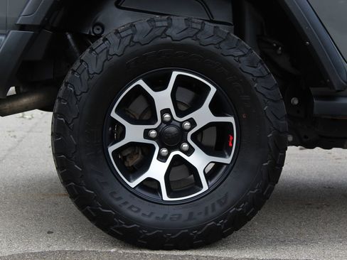 Used 2022 Jeep Wrangler Unlimited Rubicon w/ LED Lighting Group AWD/4WD image 26