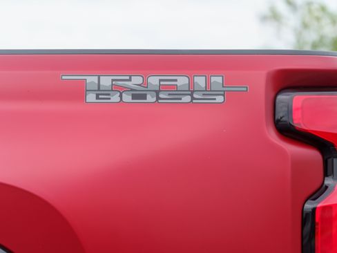 Used 2025 Chevrolet Silverado 2500 LTZ w/ LTZ Plus Package AWD/4WD image 47