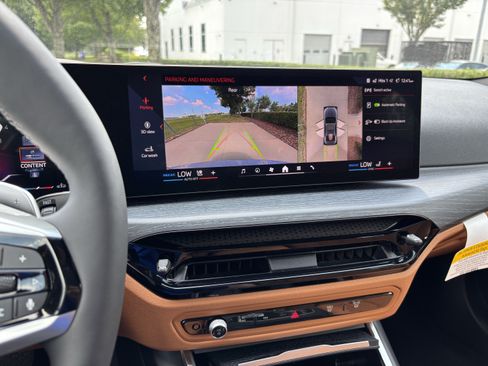 New 2026 BMW 330i Sedan w/ Convenience Package RWD image 25