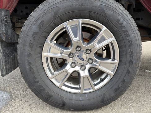 Used 2017 Ford F150 XLT w/ Equipment Group 302A Luxury image 17