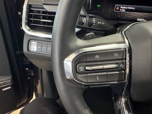 Used 2024 GMC Acadia Elevation w/ Black Edition image 24