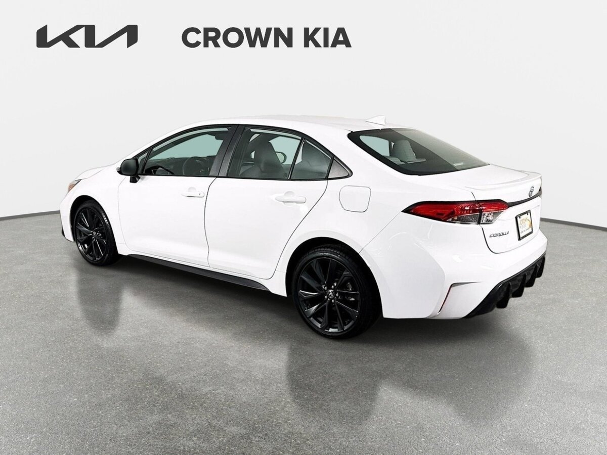 Used 2024 Toyota Corolla SE FWD image 7