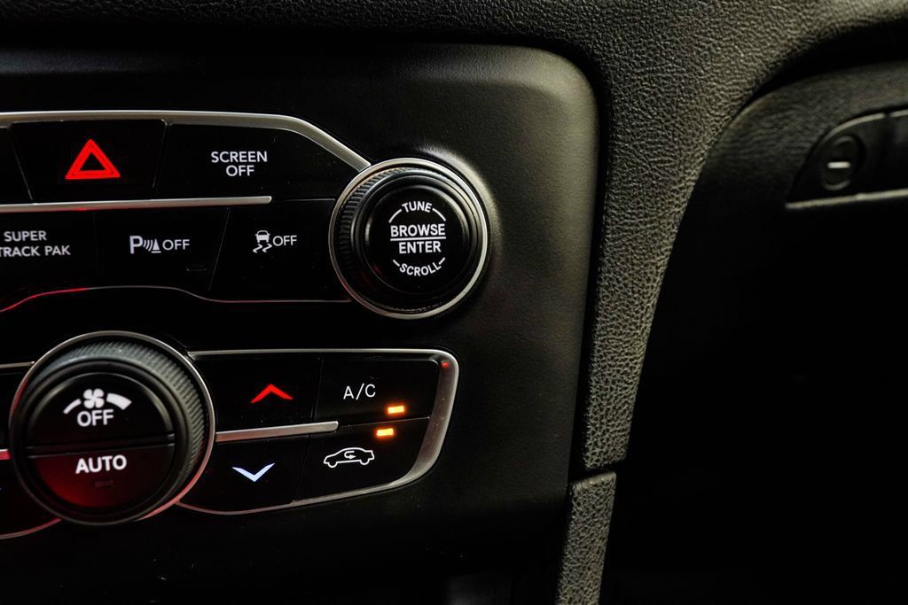 Used 2020 Dodge Charger GT RWD image 28