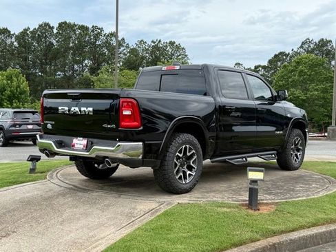 New 2026 RAM 1500 Laramie AWD/4WD image 30