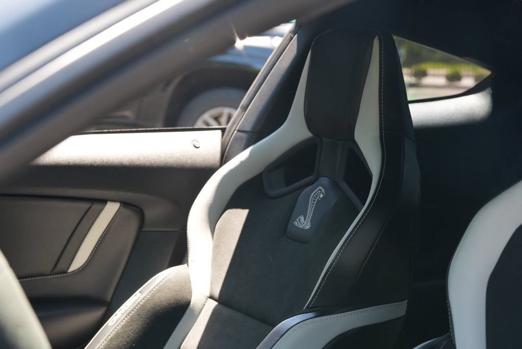 Used 2022 Ford Mustang Shelby GT500 w/ Technology Package RWD image 37