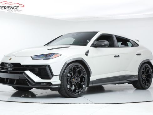 Used 2023 Lamborghini Urus Performante image 1